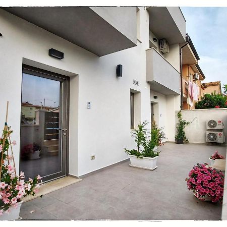 16Miglia Hotell La Caletta Exteriör bild
